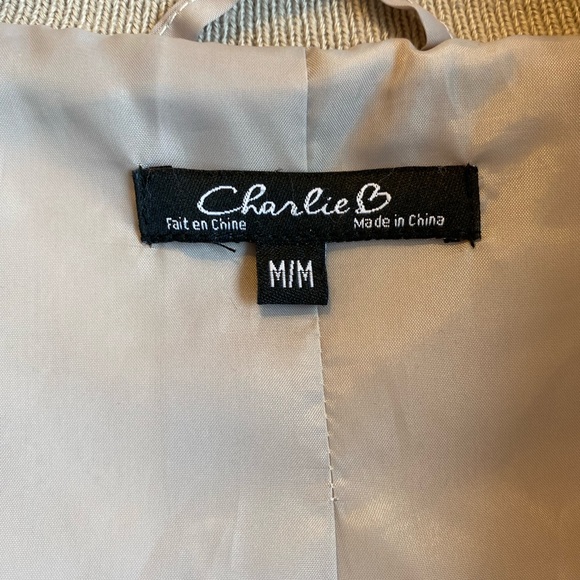 CHARLIE B Faux Fur Vest Size Medium - Picture 6 of 12